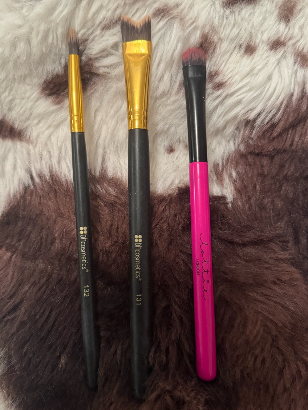 Eyeshadow makeup brushes